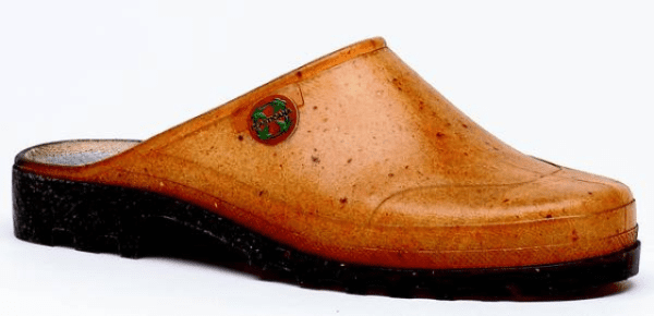 Los zapatos de plástico de cáñamo, el futuro a sus pies