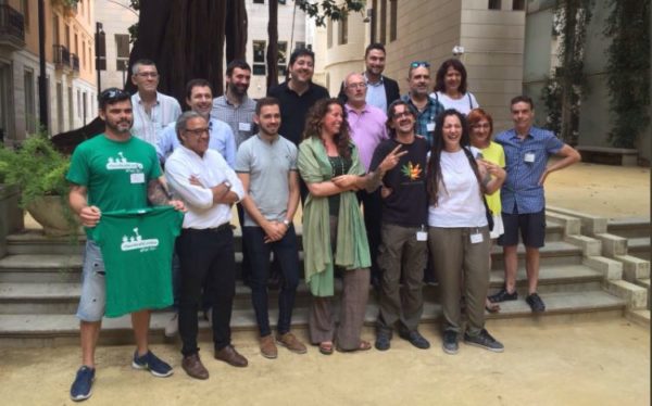 PSPV, Compromís y Podemos piden regularizar el consumo de marihuana en la Comunidad Valenciana